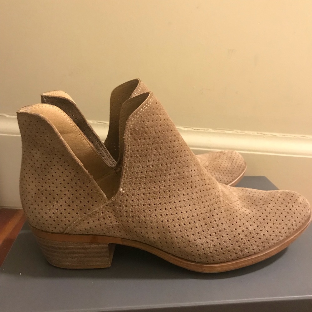 Lucky ankle boots